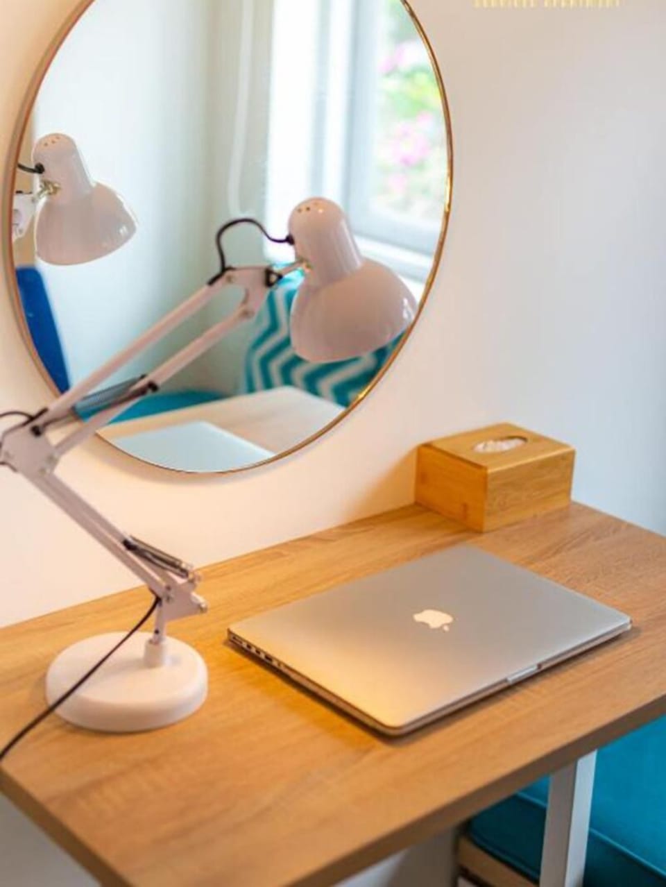 Deluxe Suite | Hypo-allergenic bedding, minibar, desk, laptop workspace