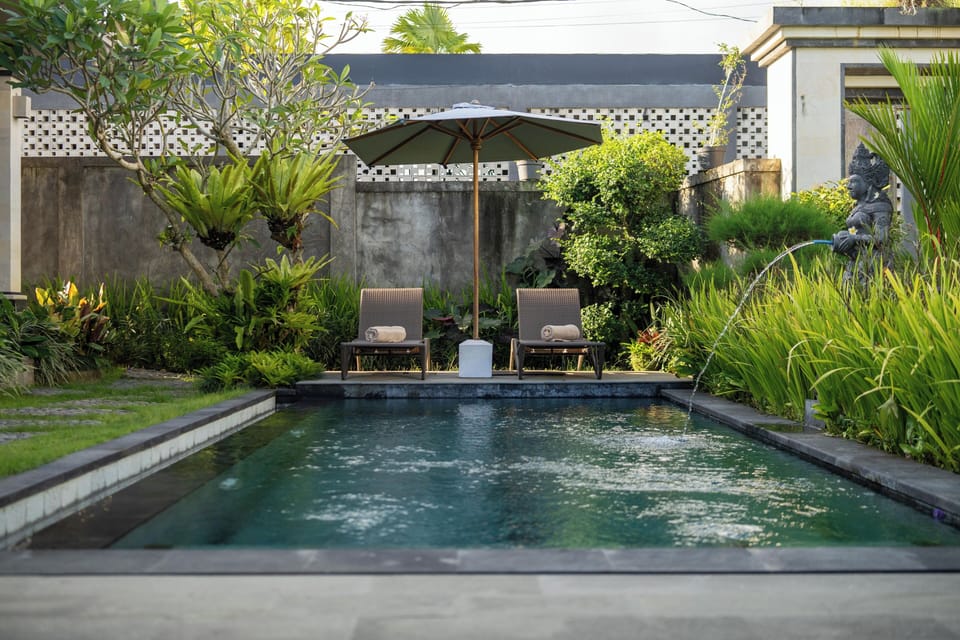 Private pool
