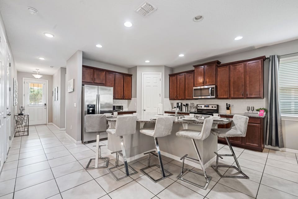 House (Multiple Bedrooms) | Property amenity