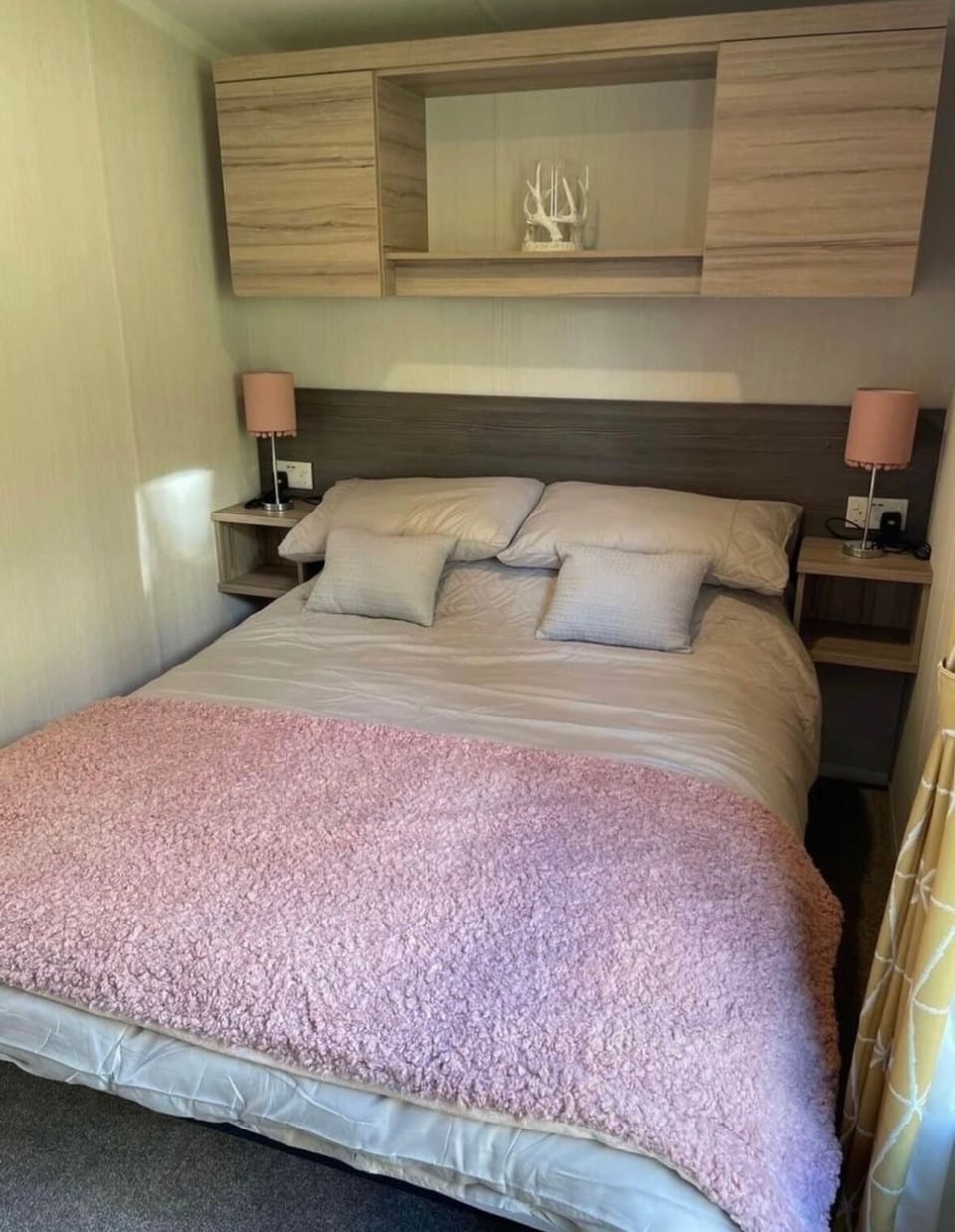 Beverley bay 2-bed Caravan, Sleeps 6, Pet Friendly Chalet in Paignton