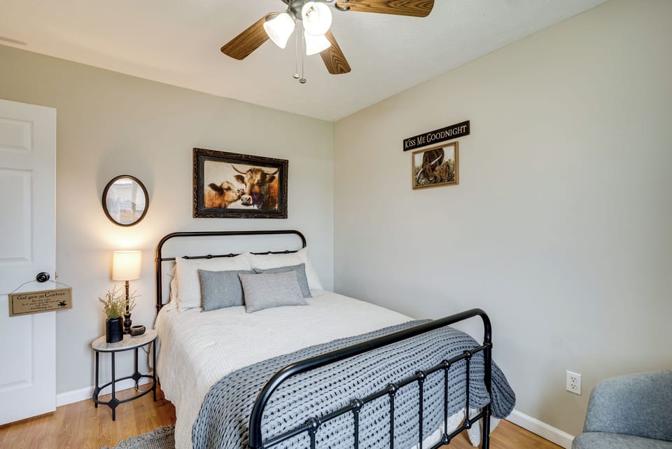 House (3 Bedrooms) | Interior