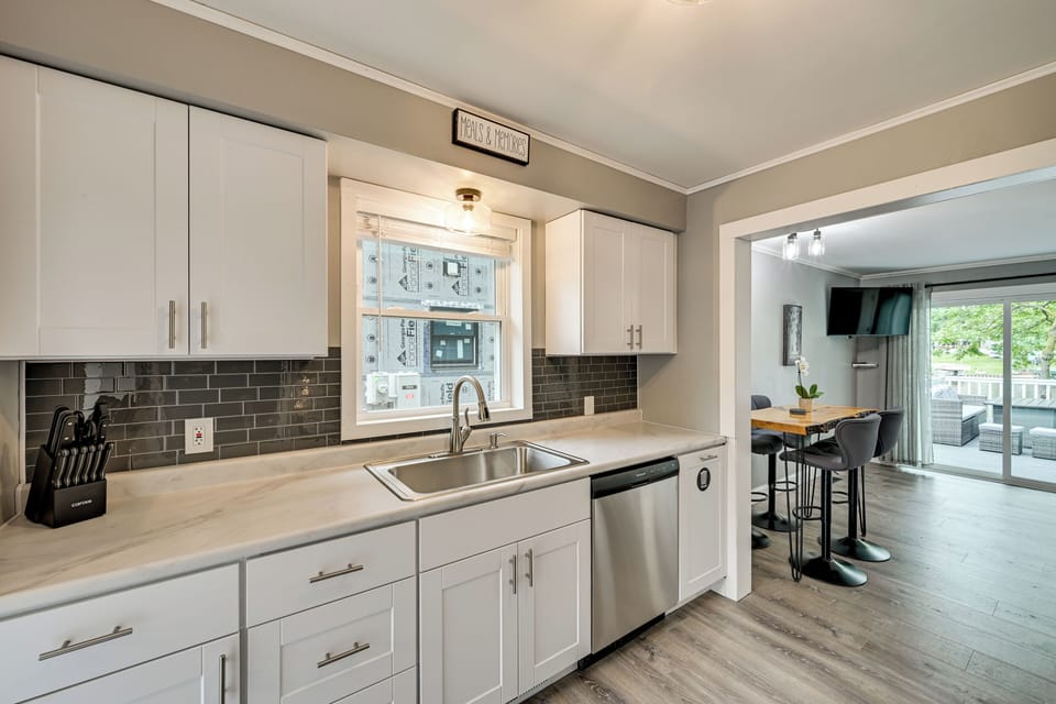 House (2 Bedrooms) | Interior