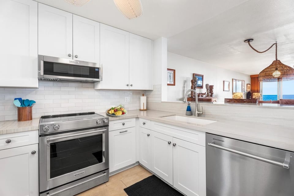 Condo, Multiple Beds (Keauhou Kona Surf & Racquet Club#1-10) | Private kitchen