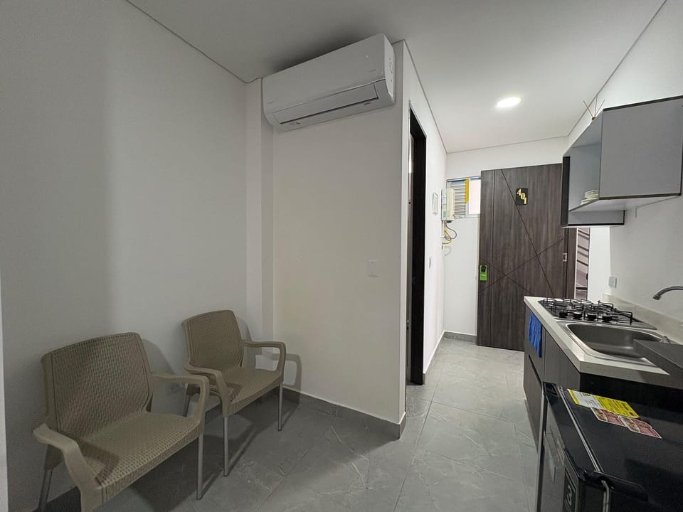 Basic Apartment | Private kitchen