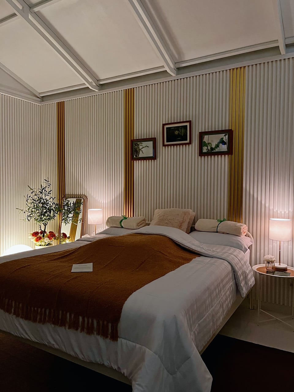 Double Room, Garden View | In-room safe, iron/ironing board, free WiFi