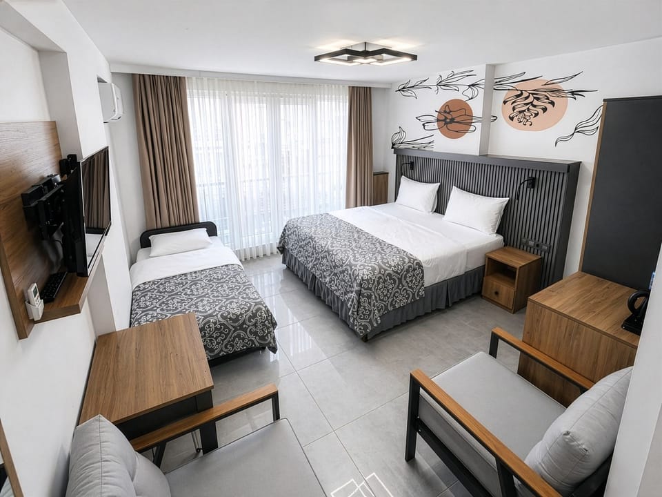 Family Triple Room | Hypo-allergenic bedding, Tempur-Pedic beds, soundproofing, free WiFi