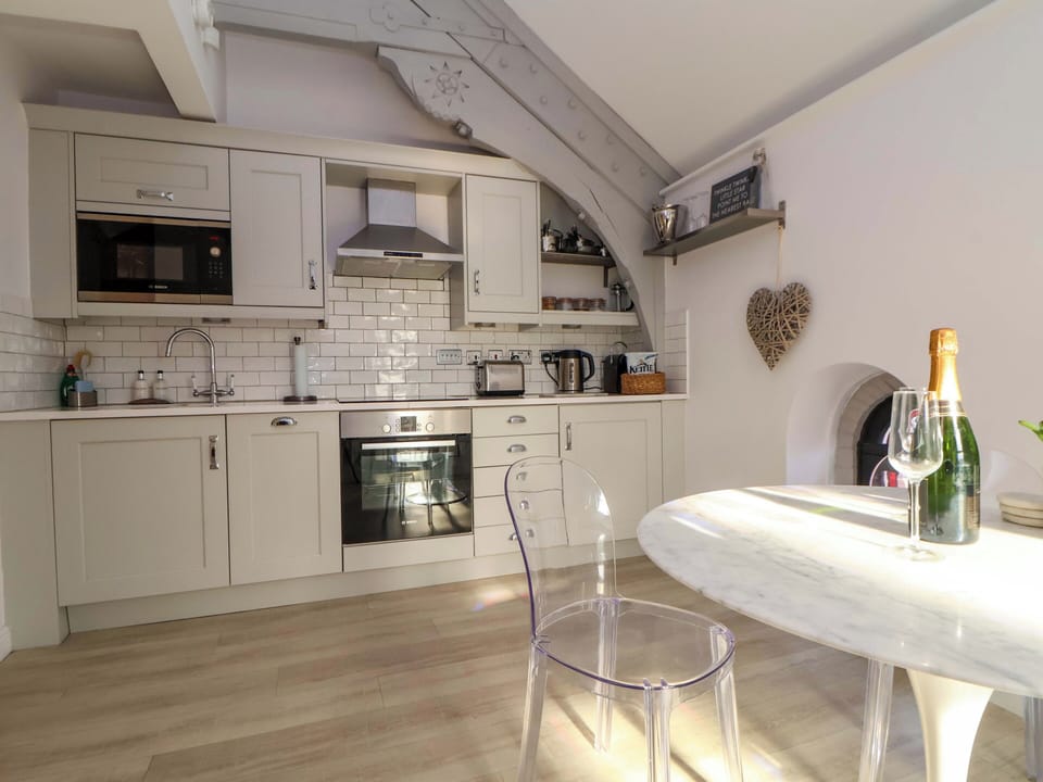 Cottage | Interior