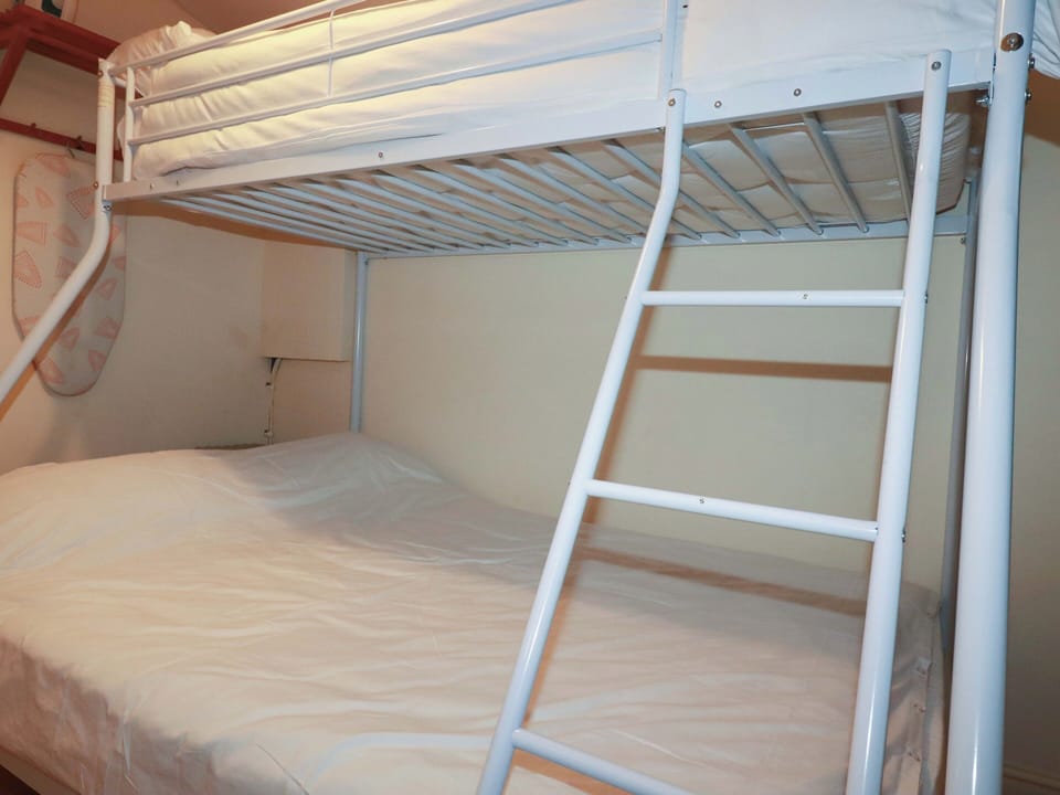 2 bedrooms, individually decorated, individually furnished, free WiFi