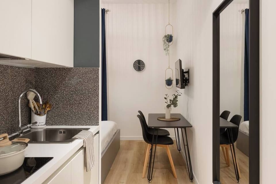 Apartment, 1 Queen Bed, Non Smoking, Kitchenette | Private kitchenette