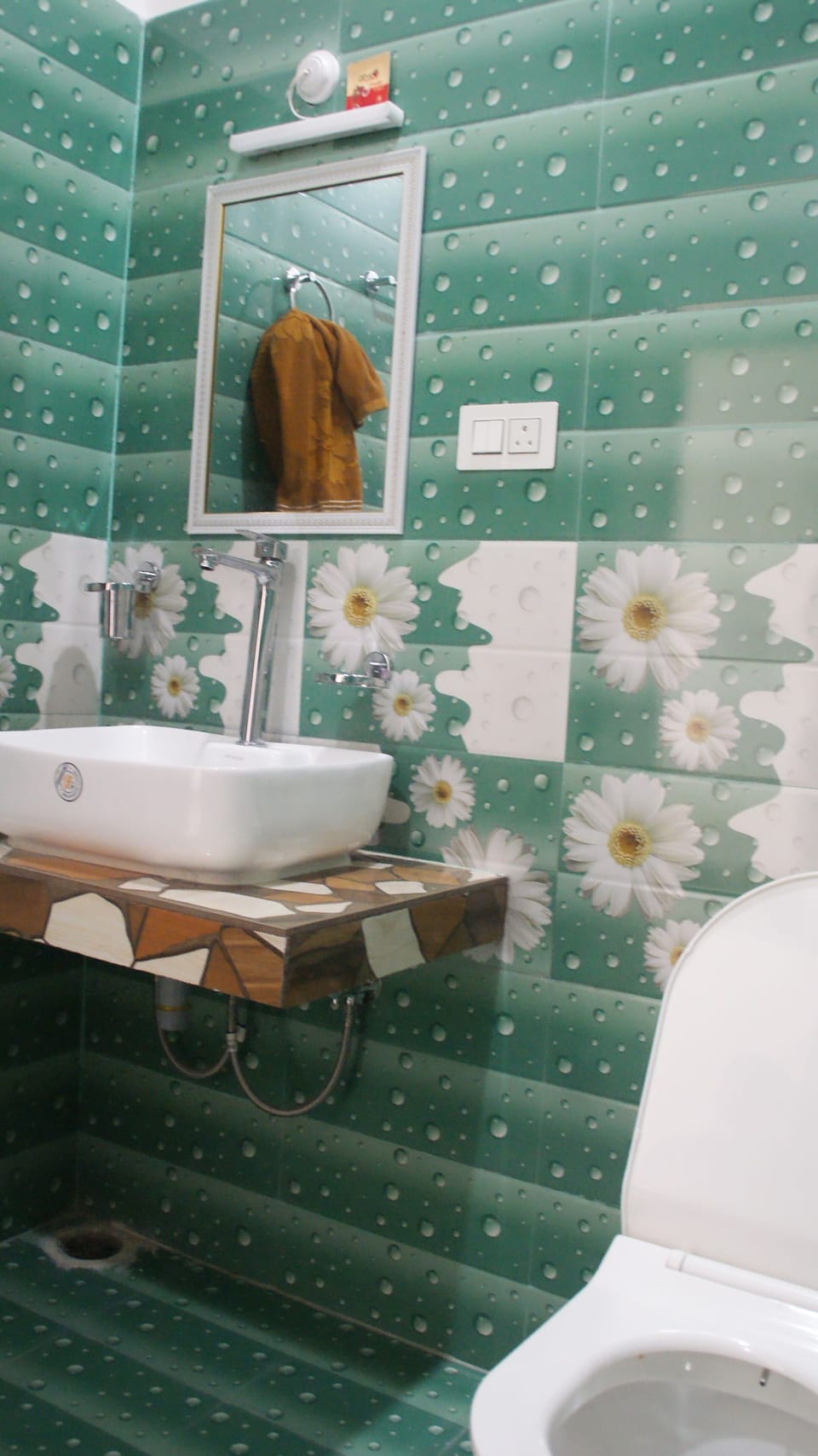 Deluxe Single Room, Balcony, Valley View | Bathroom