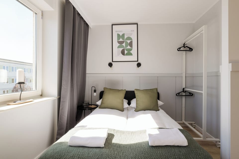 Iron/ironing board, WiFi (free)