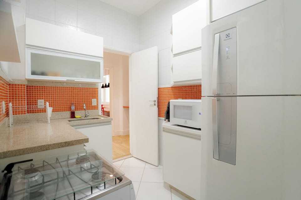 Apartment | Private kitchen | Fridge, microwave, stovetop, cookware/dishes/utensils
