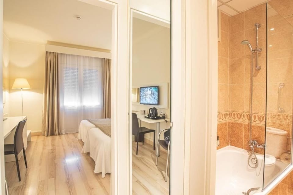 Minibar, in-room safe, desk, soundproofing
