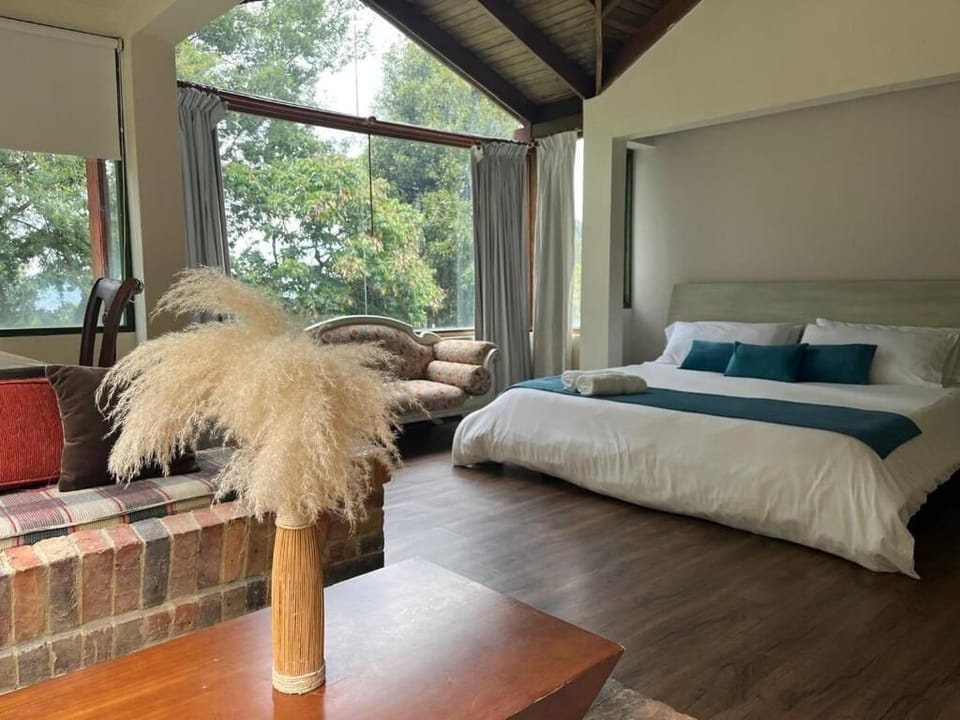 Luxury Triple Room, Mountain View | Individually decorated, individually furnished, free WiFi, bed sheets