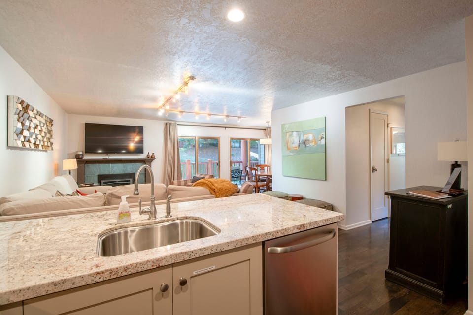 Luxury Condo | Private kitchen