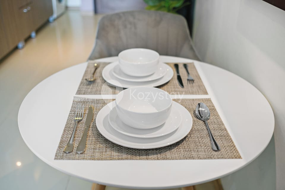 Apartment, 1 Bedroom, City View | Dining room