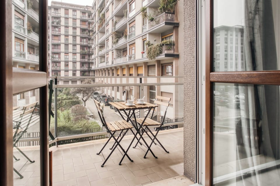 Apartment, 3 Bedrooms, Balcony, Courtyard View | Balcony