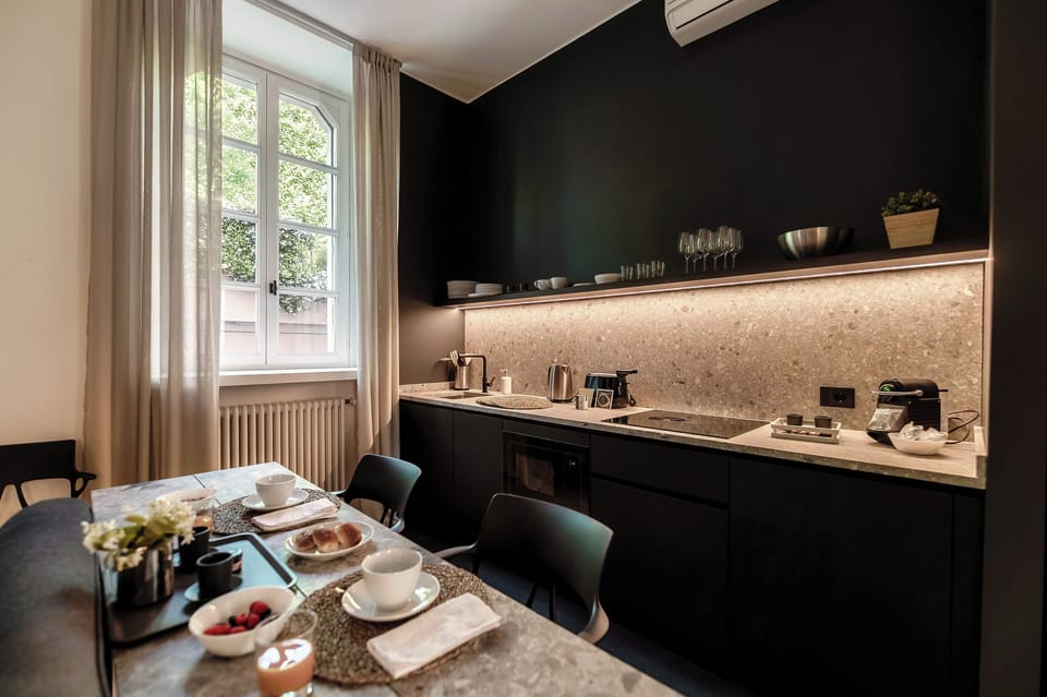 Apartment | Private kitchen | Full-size fridge, oven, stovetop, dishwasher