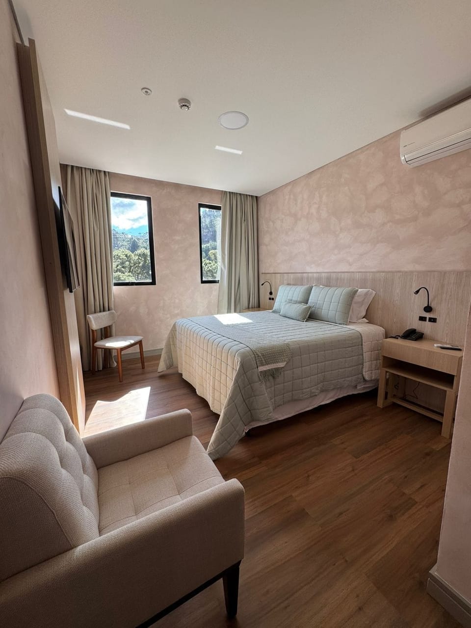 In-room safe, blackout drapes, soundproofing, free WiFi