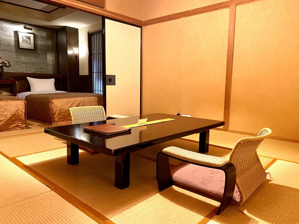 Luxury Twin Room with Tatami Aria | Down comforters, bed sheets