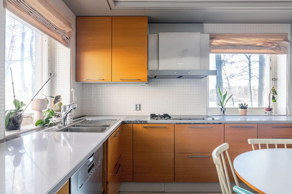 Grand House, Lake View | Private kitchen | Coffee/tea maker, electric kettle, dining tables