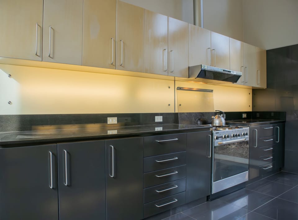 House | 5 bedrooms, high-speed internet