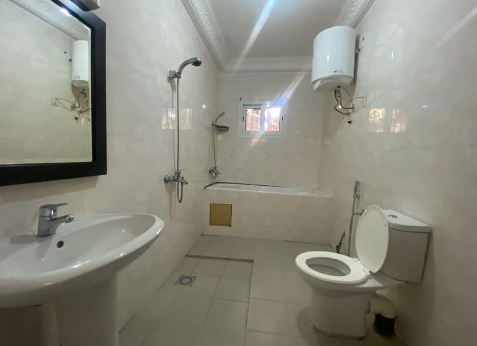 Classic Double Room | Bathroom | Towels