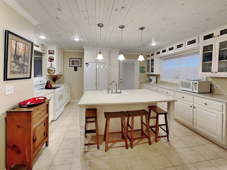 Studio (1 Bedroom) | Property amenity