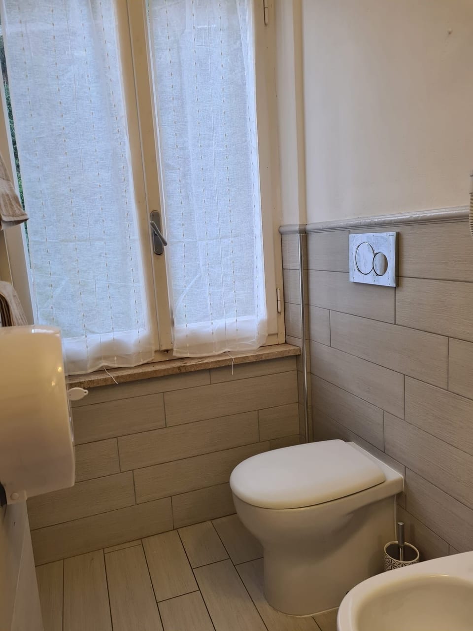 Superior Double Room, City View | Bathroom | Shower, hair dryer, towels, soap