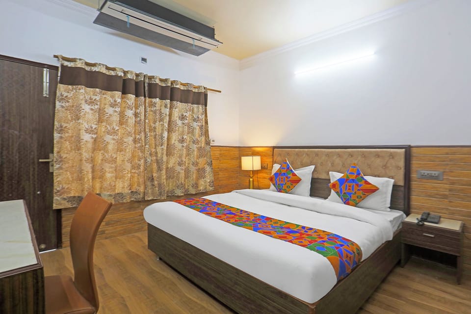 Deluxe Room | Egyptian cotton sheets, premium bedding, in-room safe, free WiFi