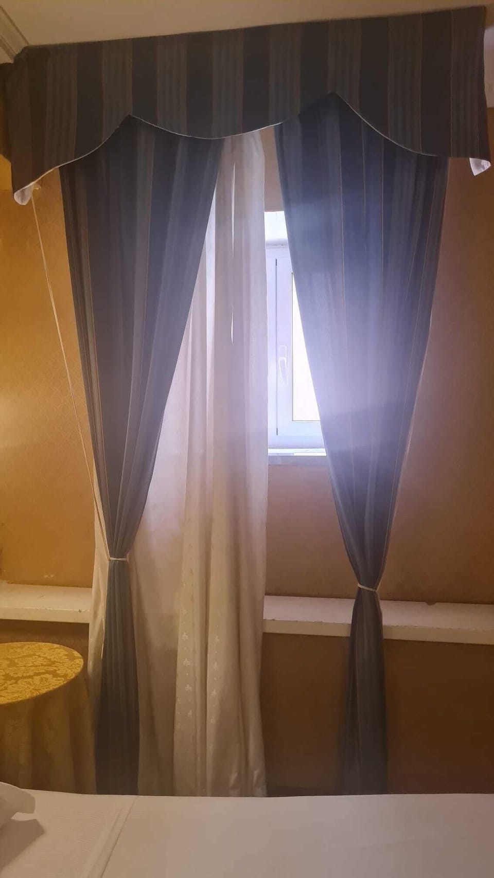 Basic Room, Non Smoking | Blackout drapes, iron/ironing board, free WiFi
