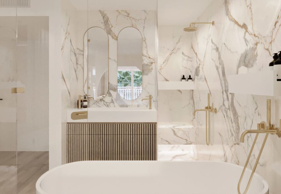 Chambre Luxe | Bathroom | Designer toiletries, hair dryer, bathrobes, slippers