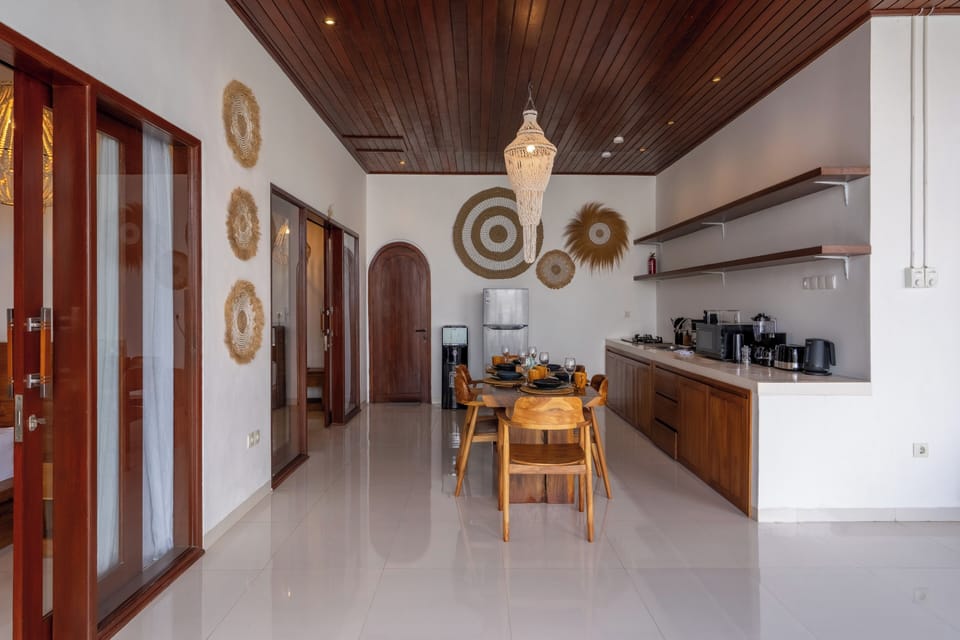 Classic Villa | Dining room