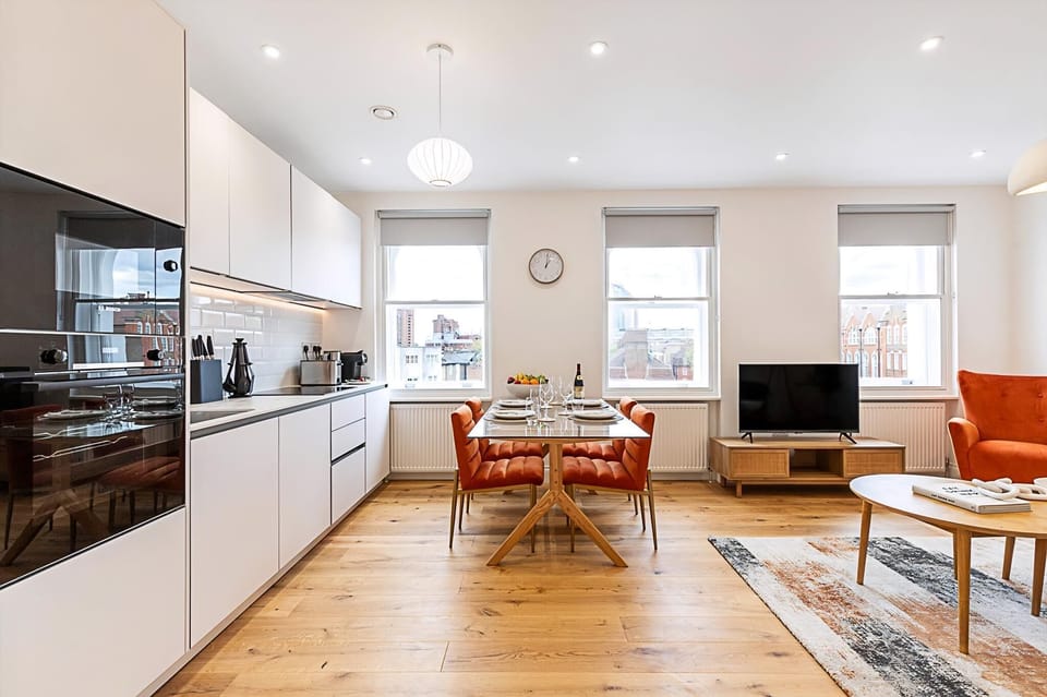 Apartment (Light & Luxury Chelsea Apartment: Pri) | Private kitchen