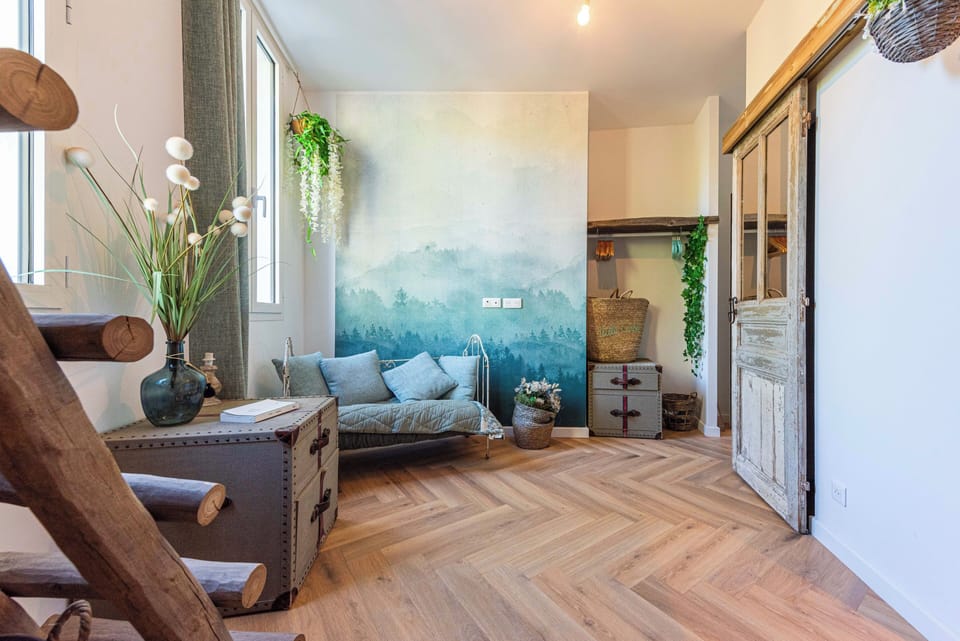 Twin Room, Patio | Blackout drapes, iron/ironing board, free WiFi