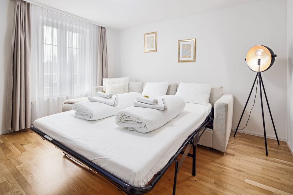 Refurbished Apartment with one bedroom | Living area | TV