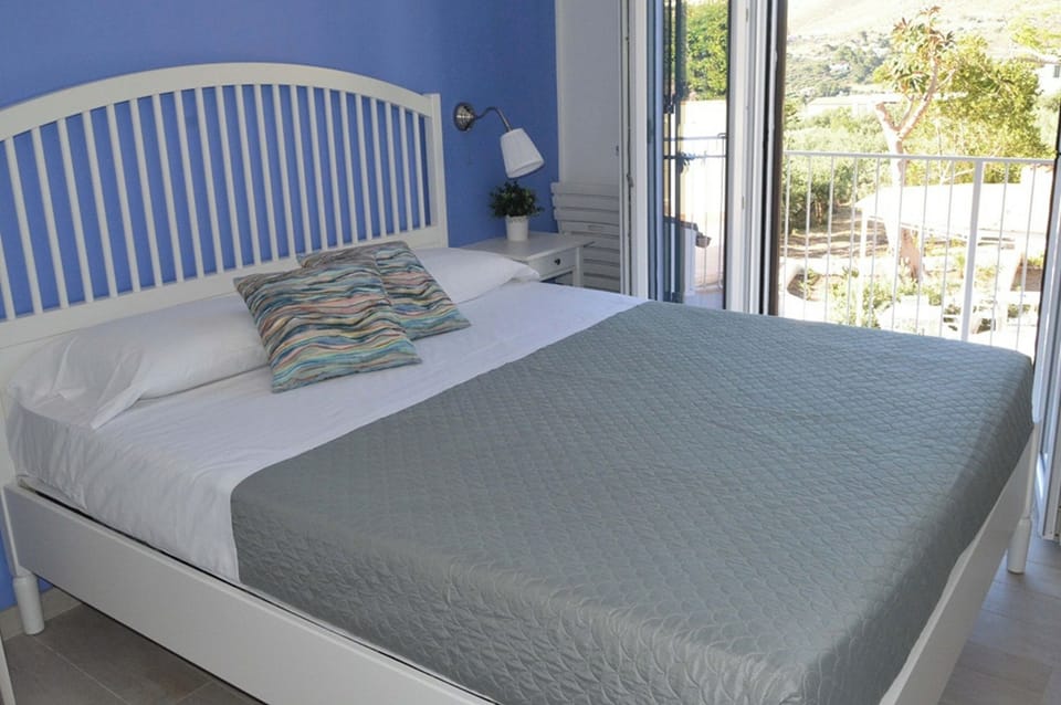 Classic Quadruple Room, Balcony, Sea View | Desk, soundproofing, free WiFi