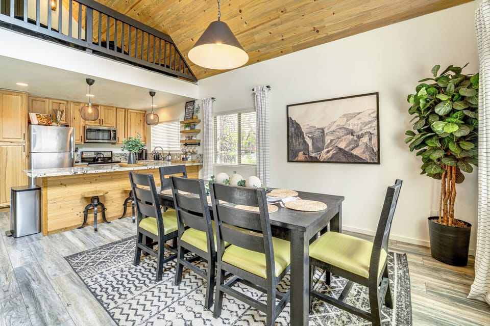 House (4 Bedrooms) | Interior