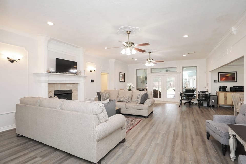 House (Multiple Bedrooms) | Interior