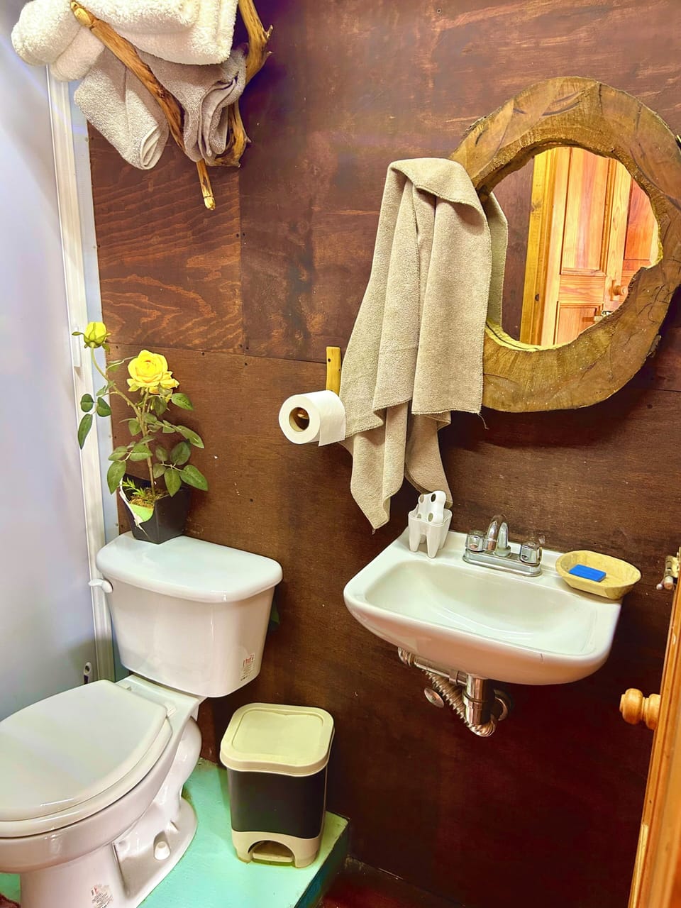 Panoramic Tree House, Mountain View | Bathroom