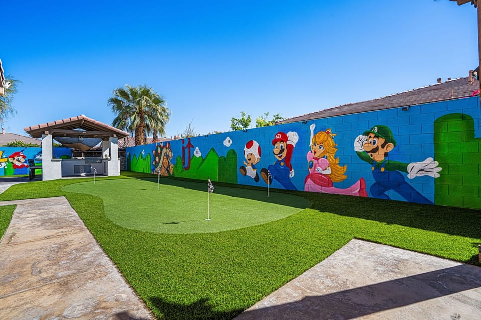 Mini-golf