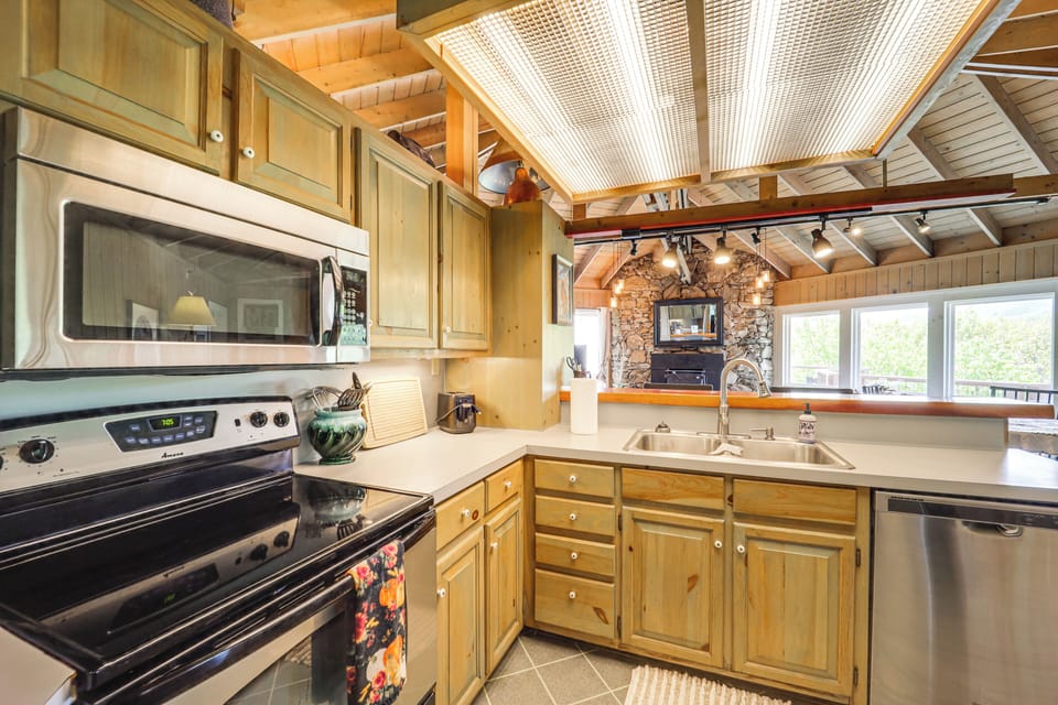 House (2 Bedrooms) | Interior