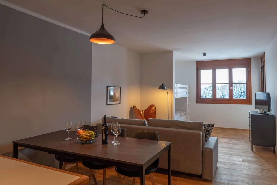 Apartment | Dining