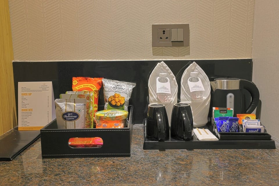 Minibar, in-room safe, desk, laptop workspace