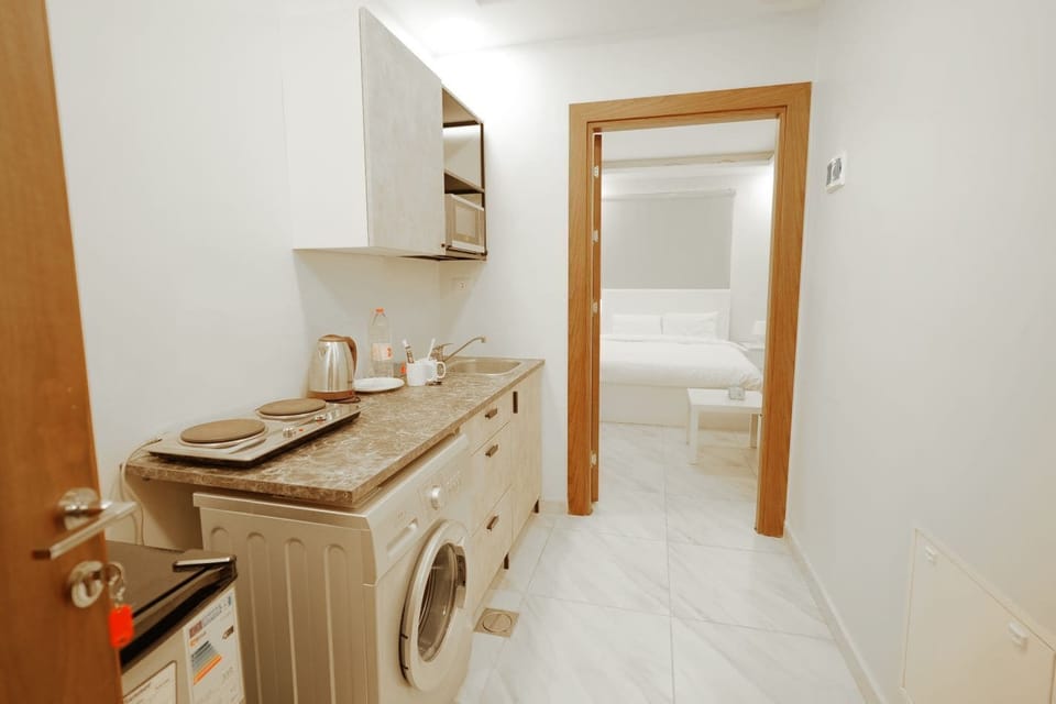 Classic Room, City View | Private kitchen | Mini-fridge, microwave, stovetop