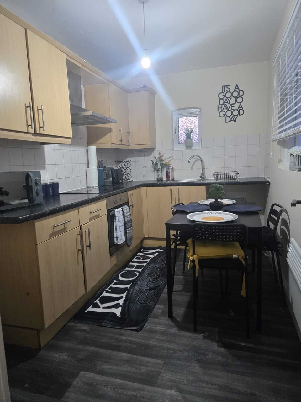 Apartment, 2 Bedrooms, Balcony, City View | Interior