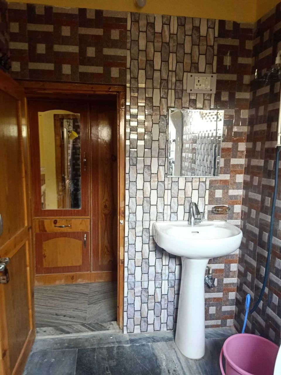 Shower, towels, soap