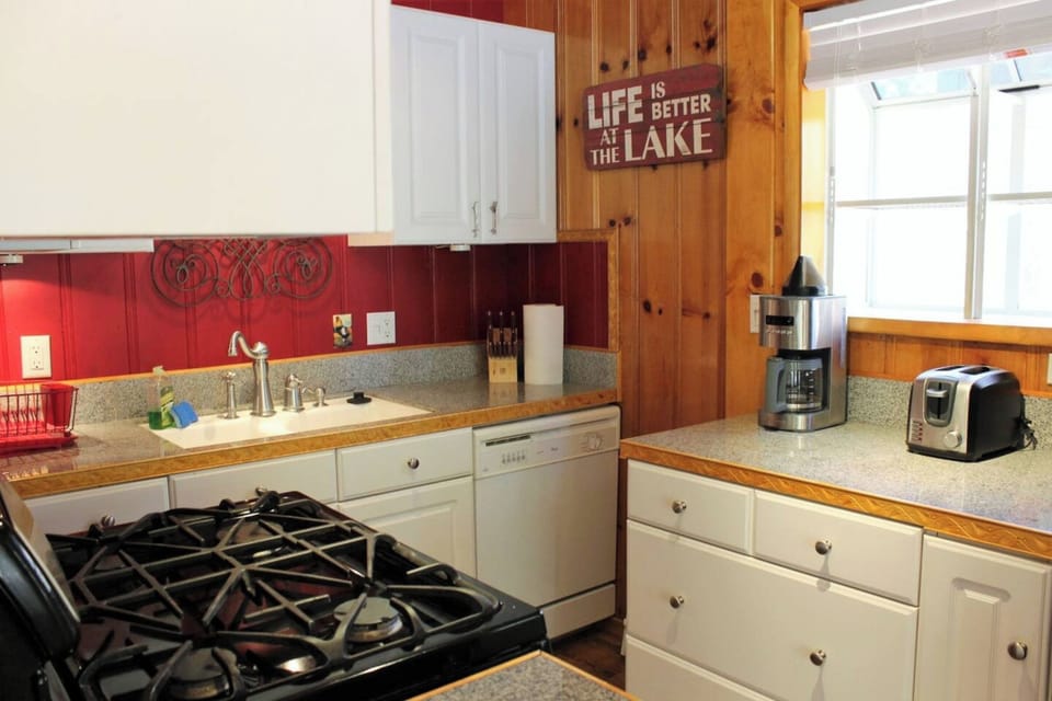 Signature Cabin, 1 Bedroom, Patio | Private kitchen | Fridge, microwave, oven, stovetop