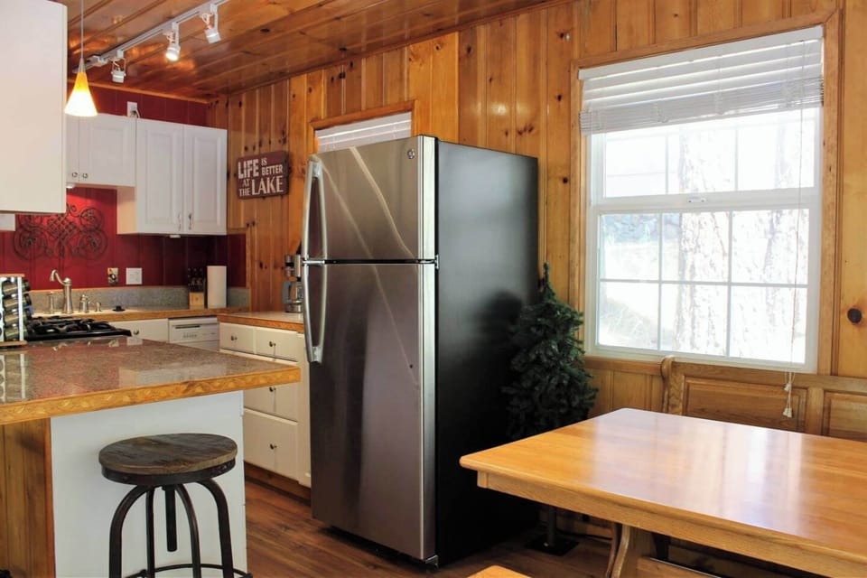 Signature Cabin, 1 Bedroom, Patio | Private kitchen | Fridge, microwave, oven, stovetop