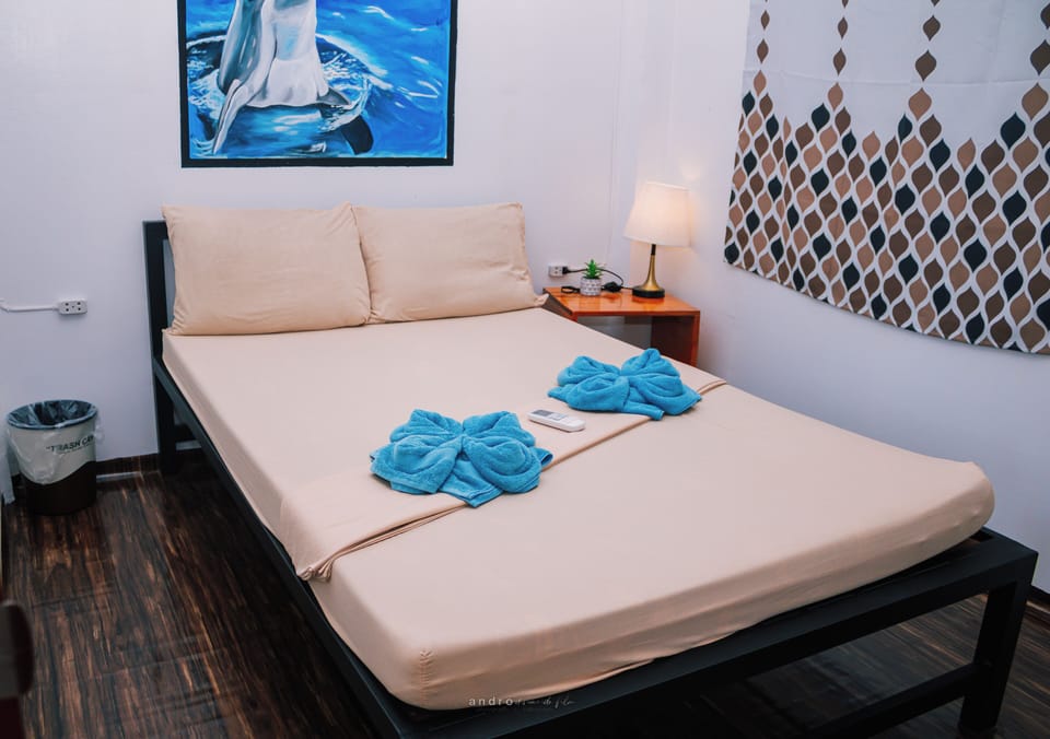 Standard Double Room, Courtyard View | Laptop workspace, free WiFi, bed sheets